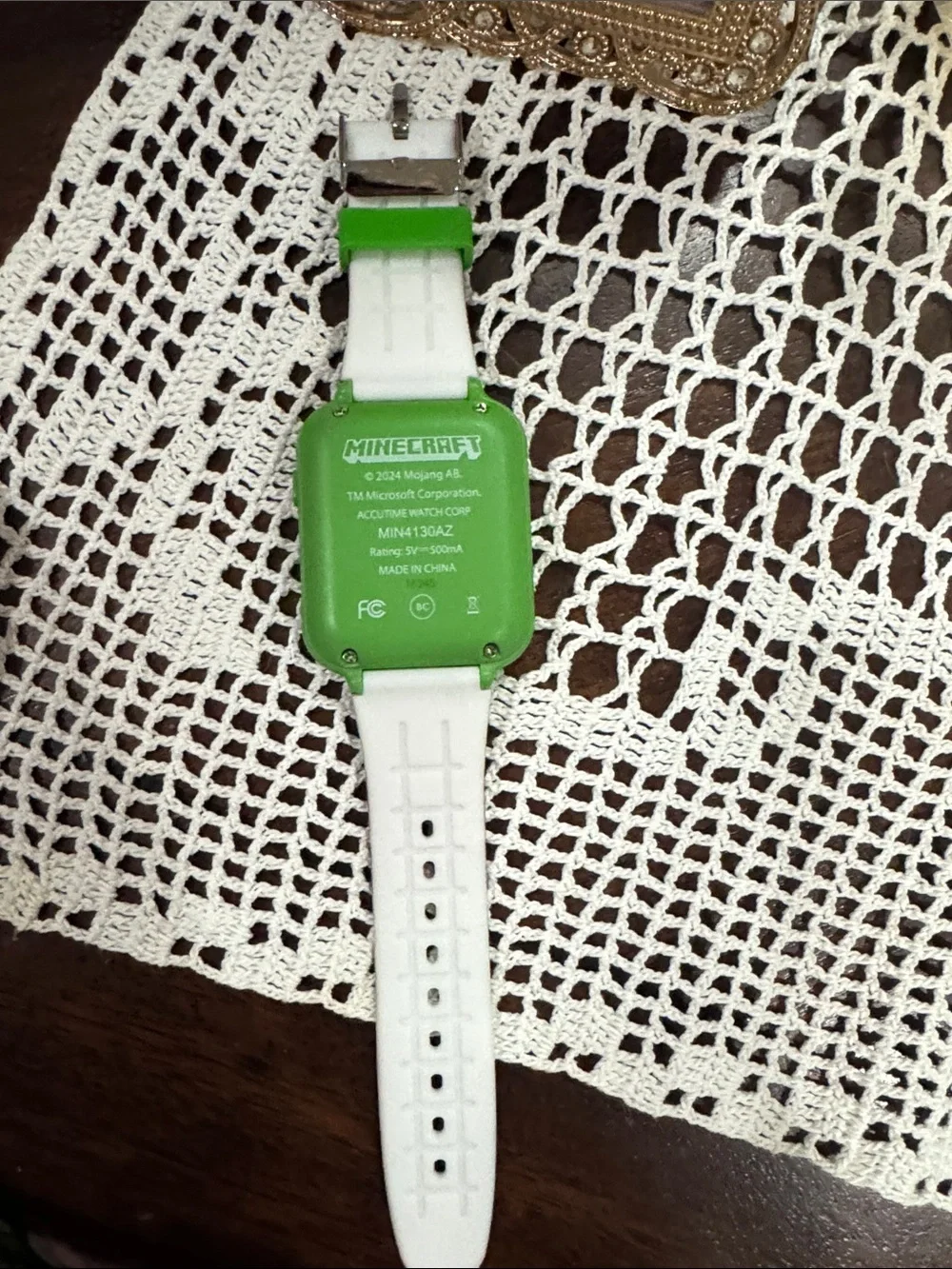 Kids Green Silicone Smartwatch with Block-Pattern Strap